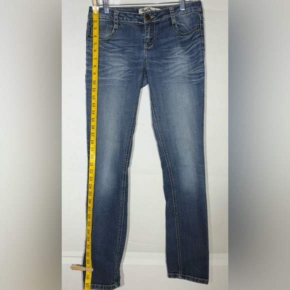 True Freedom Junior's Toothpick Skinny Jeans Size 7 Regular - Picture 4 of 13